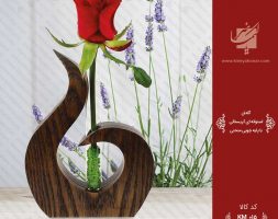 گلدان استوانه کریستالی با پایه چوبی منحنی
